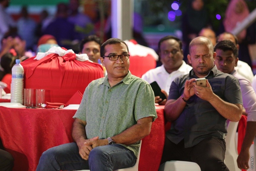 ނޮވެމްބަރ 29، 2016: ސޮދަގާތު ފައުންޑޭޝަނުން ކުރިއަށްގެންދިޔަ "ހިތާނީ އުފާ"ގެ ނިންމުން ފާހަގަކުރުމަށް ހުޅުމާލޭ ޣާޒީ ސްކޫލުގައި ބޭއްވި ރަސްމިއްޔާތުގެ ތެރެއިން --- ސަން ފޮޓޯ/ ފަޔާޒު މޫސާ