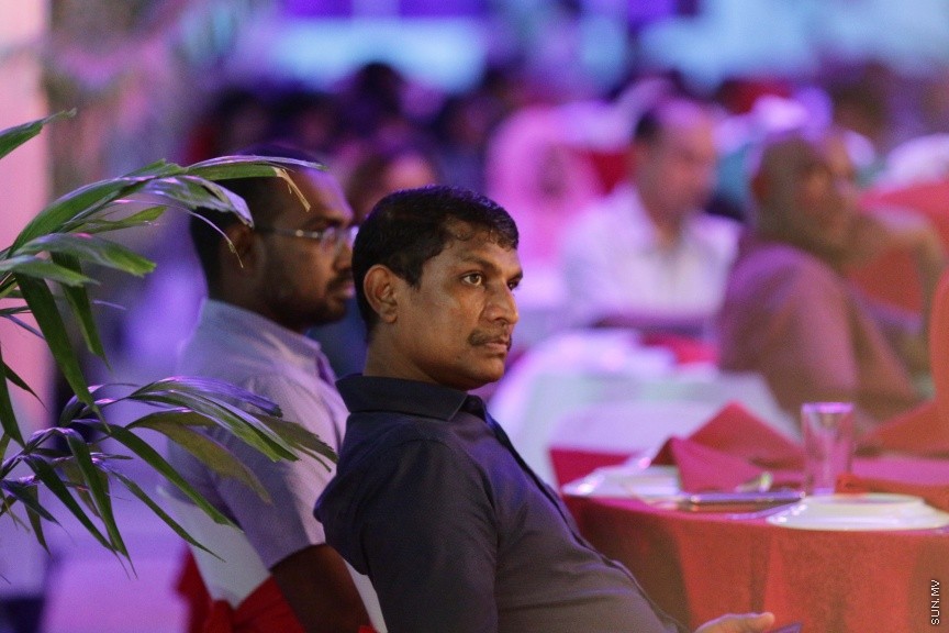 ނޮވެމްބަރ 29، 2016: ސޮދަގާތު ފައުންޑޭޝަނުން ކުރިއަށްގެންދިޔަ "ހިތާނީ އުފާ"ގެ ނިންމުން ފާހަގަކުރުމަށް ހުޅުމާލޭ ޣާޒީ ސްކޫލުގައި ބޭއްވި ރަސްމިއްޔާތުގެ ތެރެއިން --- ސަން ފޮޓޯ/ ފަޔާޒު މޫސާ