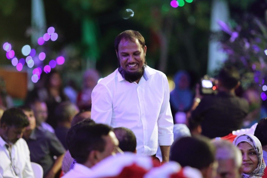 ނޮވެމްބަރ 29، 2016: ސޮދަގާތު ފައުންޑޭޝަނުން ކުރިއަށްގެންދިޔަ "ހިތާނީ އުފާ"ގެ ނިންމުން ފާހަގަކުރުމަށް ހުޅުމާލޭ ޣާޒީ ސްކޫލުގައި ބޭއްވި ރަސްމިއްޔާތުގެ ތެރެއިން --- ސަން ފޮޓޯ/ ފަޔާޒު މޫސާ