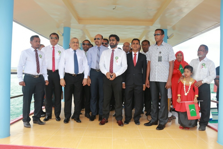 30 ނޮވެމްބަރ 2016: ޤައުމީ ދުވަހުގެ މުނާސަބަތުގައި  ގއ. ވިލިނގިލީގައި ބޭއްވެވި ރަސްމީ ޖަލްސާގެ ތެރެއިން--- ފޮޓޯ// ރައީސް އޮފީސް