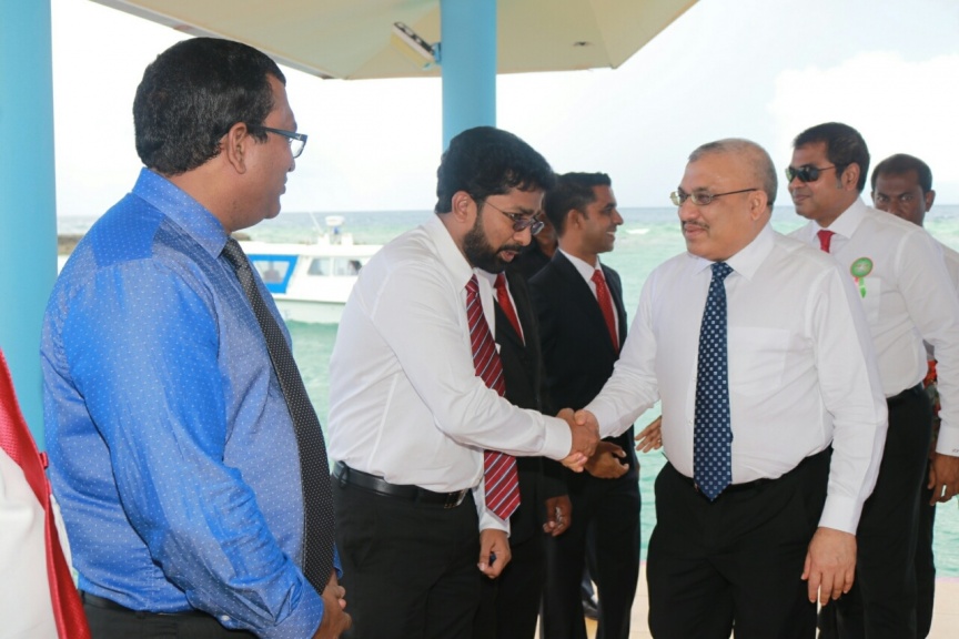 30 ނޮވެމްބަރ 2016: ޤައުމީ ދުވަހުގެ މުނާސަބަތުގައި  ގއ. ވިލިނގިލީގައި ބޭއްވެވި ރަސްމީ ޖަލްސާގެ ތެރެއިން--- ފޮޓޯ// ރައީސް އޮފީސް