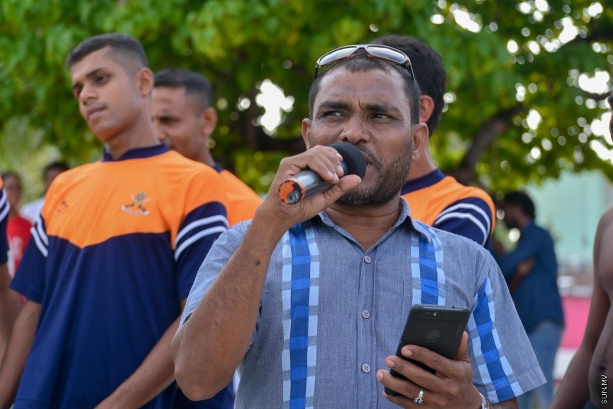 03 ޑިސެމްބަރ 2016: މިނިސްޓަރީ އޮފް ޖެންޑަރ އެންޑް ފެމެލީގެ ފަރާތުން ބައިނަލްއަޤްވާމީ ނުކުޅުދުންތެރިކަން ހުންނަކުދިންގެ ދުވަސް ފާހަގަކުރުމުގެ ގޮތުން މިއަދު އާޓްފިސިއަލް ބީޗްގައި ބޭއްވި ހަރަކާތުގެ ތެރެއިން: މި ހަރަކާތުގައި ސުރީލަންކާގެ ޕެރަ-ސުވިމިން ޗެމްޕިއަނުންނާއި ރާއްޖޭގެ ގައުމީ ޓީމްގެ ފެތުންތެރިން ވަނީ ބައިވެރިވެފަ---ސަން ފޮޓޯ// މުހައްމަދު އަފްރާހް