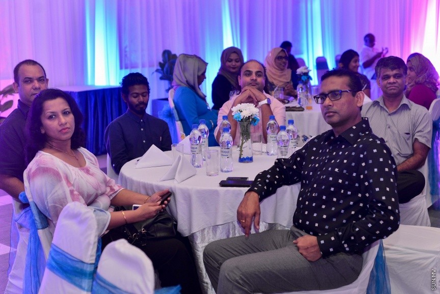 07 ޑިސެމްބަރ 2016: ސިވިލް އޭވިއޭޝަން ދުވަހުގެ މުނާސަބަތުގަިއ ބޭއްވި ހަފްލާގެ ތެރެއިން---ސަން ފޮޓޯ// މުހައްމަދު އަފްރާހް