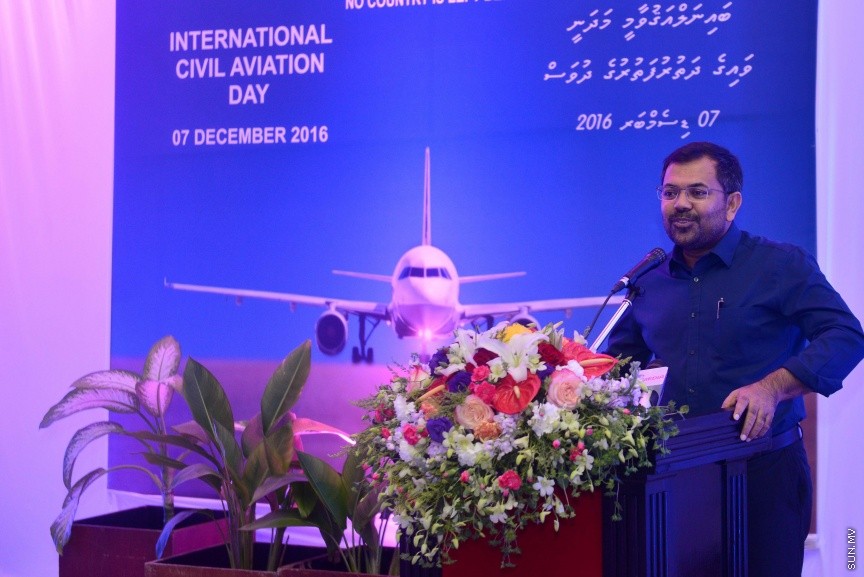 07 ޑިސެމްބަރ 2016: ސިވިލް އޭވިއޭޝަން ދުވަހުގެ މުނާސަބަތުގަިއ ބޭއްވި ހަފްލާގެ ތެރެއިން---ސަން ފޮޓޯ// މުހައްމަދު އަފްރާހް