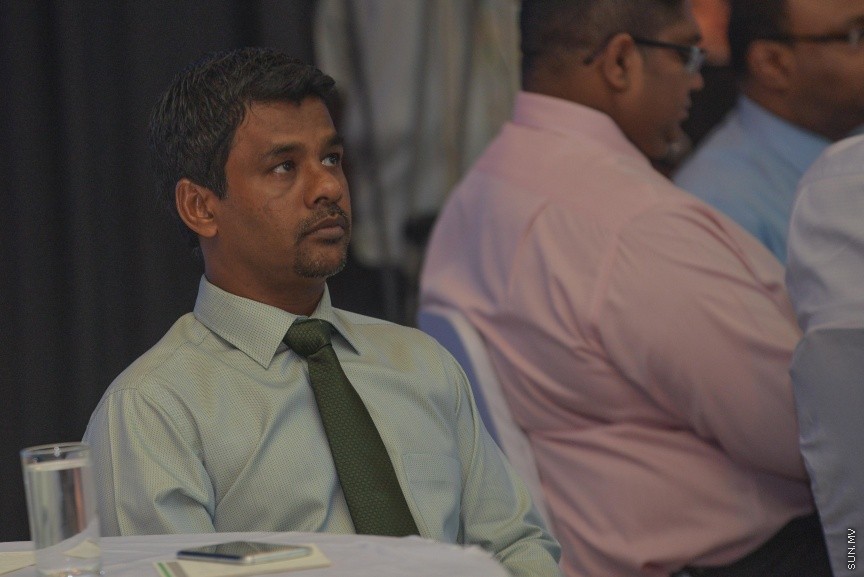 ރާއްޖޭގެ ގާނޫނުތަކުގެ ފޮތްބައި އިފްތިތާހްކުރުމާއި ނޭޝަނަލް ހިއުމަން ރައިޓްސް ފްރޭމްވާކް ނެރުމަށް ދަރުބާރުގޭގައި ބޭއްވި ރަސްމިއްޔާތުގެ ތެރެއިން---ސަން ފޮޓޯ