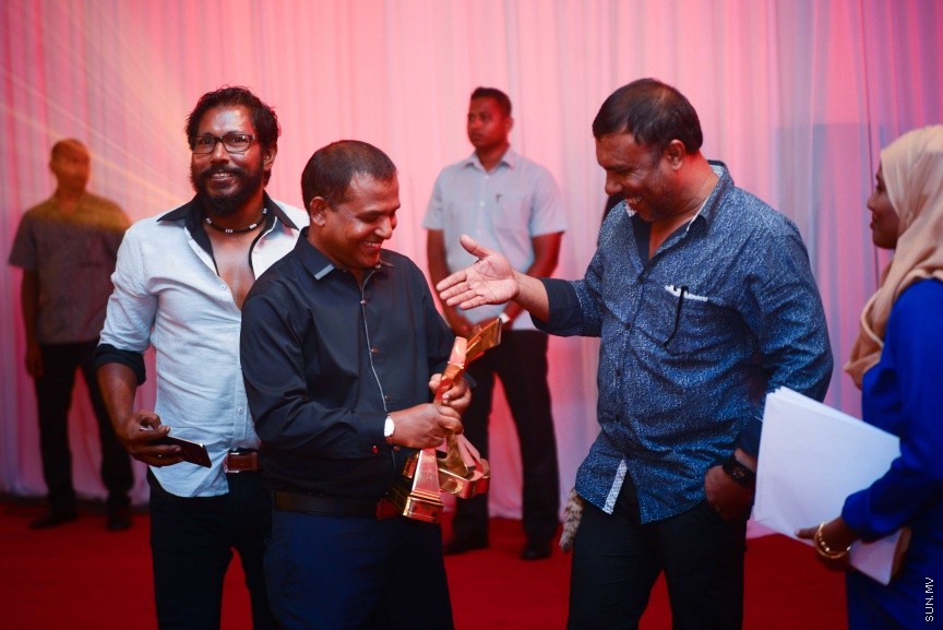 21 ޑިސެމްބަރ 2016: ދަރުބާރުގޭގައި މިރޭ ބޭއްވި ހަތް ވަނަ ގައުމީ ފިލްމު އެވޯޑްސް ހަފްލާގެ ތެރެއިން---ސަން ފޮޓޯ/ އަފްރާހް
