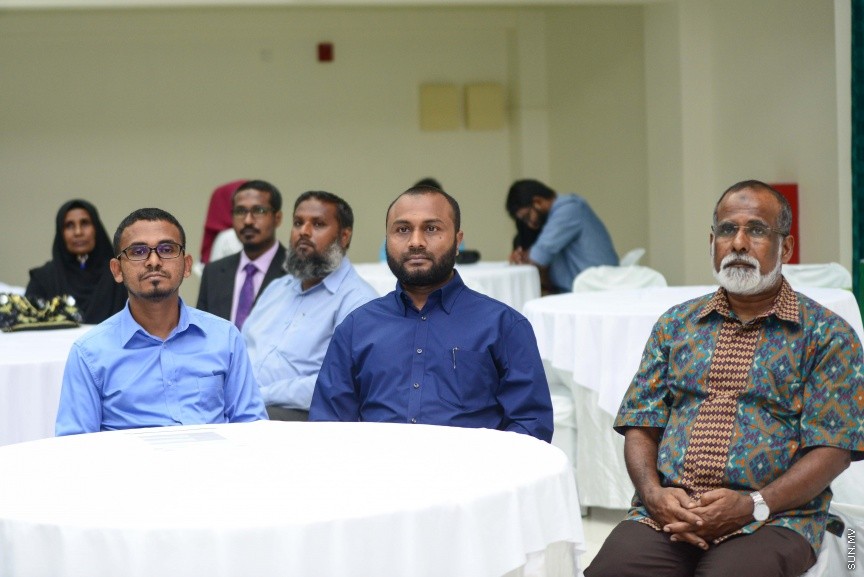 ޖެނުއަރީ 3، 2016: އިސްލާމީ ޔުނިވާސިޓީގެ ފަޜާތުން ސްކޮލަޝިޕް އެވޯޑް ކުރުމަށް މިރޭ ބޭއްވި ރަސްމިއްޔާތުގެ ތެރެއިން---ސަން ފޮޓޯ/ މުހައްމަދު އަފްރާހް