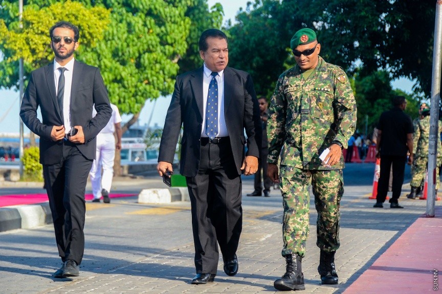 12 ޖެނުއަރީ 2017: އެމްއެންޑީއެފްގެ ކޯސްޓްގާޑަށް އަލަށް ގެނައި ވަޒަން ނާރާ، ފާސްޓް އިންޓަސެޕްޝަން ކްރާފްޓް (އެފްއައިސީ) ހަ އުޅަނދު ހިދުމަތަށް ނެރުމަށް ބޭއްވި ރަސްމިޔާތުގެ ތެރެއިން---ސަން ފޮޓޯ/ މުހައްމަދު އަފްރާހް