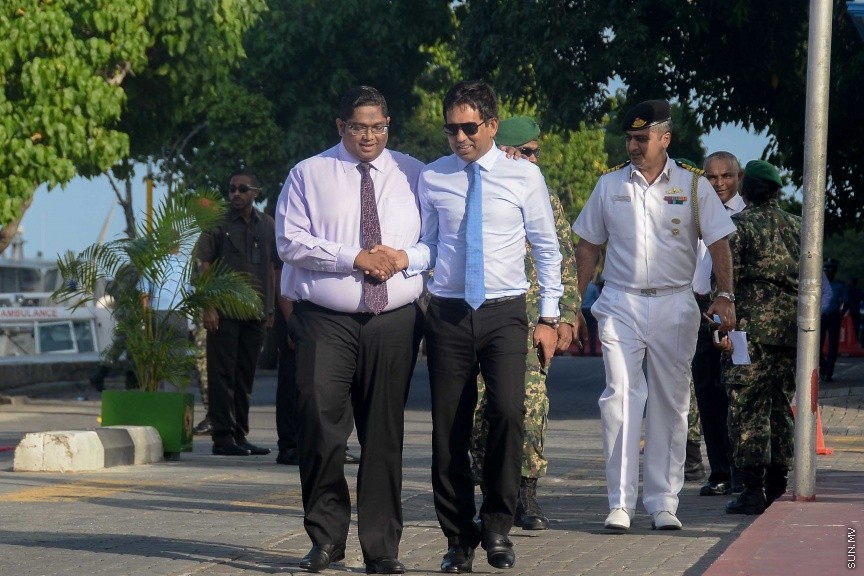 12 ޖެނުއަރީ 2017: އެމްއެންޑީއެފްގެ ކޯސްޓްގާޑަށް އަލަށް ގެނައި ވަޒަން ނާރާ، ފާސްޓް އިންޓަސެޕްޝަން ކްރާފްޓް (އެފްއައިސީ) ހަ އުޅަނދު ހިދުމަތަށް ނެރުމަށް ބޭއްވި ރަސްމިޔާތުގެ ތެރެއިން---ސަން ފޮޓޯ/ މުހައްމަދު އަފްރާހް