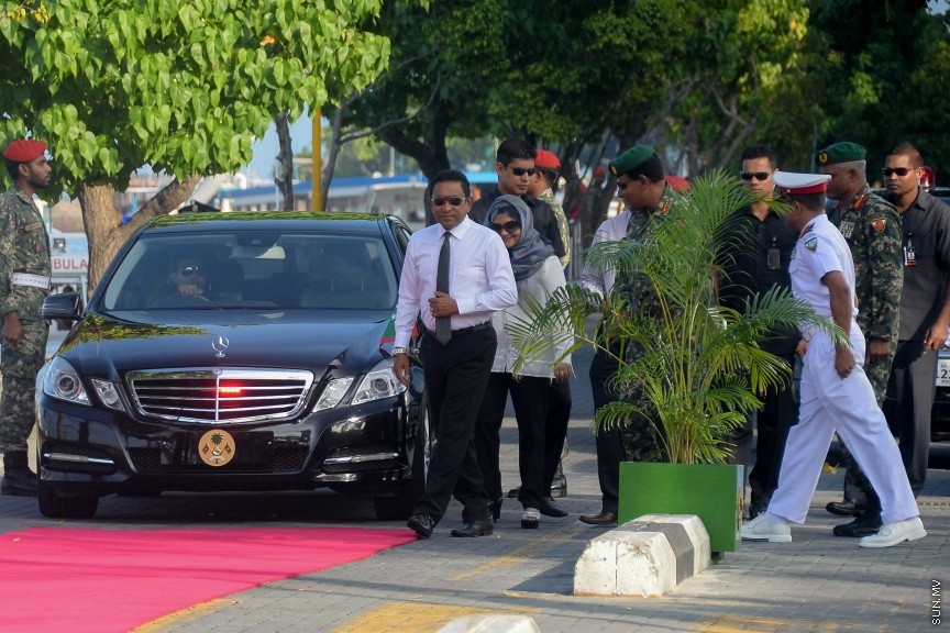 12 ޖެނުއަރީ 2017: އެމްއެންޑީއެފްގެ ކޯސްޓްގާޑަށް އަލަށް ގެނައި ވަޒަން ނާރާ، ފާސްޓް އިންޓަސެޕްޝަން ކްރާފްޓް (އެފްއައިސީ) ހަ އުޅަނދު ހިދުމަތަށް ނެރުމަށް ބޭއްވި ރަސްމިޔާތުގެ ތެރެއިން---ސަން ފޮޓޯ/ މުހައްމަދު އަފްރާހް