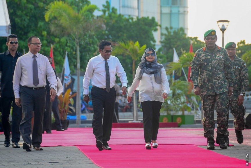 12 ޖެނުއަރީ 2017: އެމްއެންޑީއެފްގެ ކޯސްޓްގާޑަށް އަލަށް ގެނައި ވަޒަން ނާރާ، ފާސްޓް އިންޓަސެޕްޝަން ކްރާފްޓް (އެފްއައިސީ) ހަ އުޅަނދު ހިދުމަތަށް ނެރުމަށް ބޭއްވި ރަސްމިޔާތުގެ ތެރެއިން---ސަން ފޮޓޯ/ މުހައްމަދު އަފްރާހް
