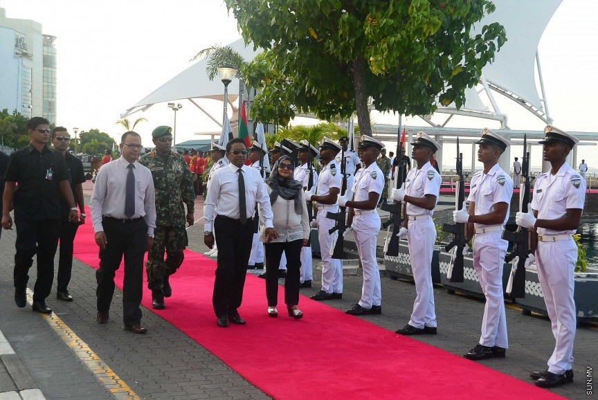 12 ޖެނުއަރީ 2017: އެމްއެންޑީއެފްގެ ކޯސްޓްގާޑަށް އަލަށް ގެނައި ވަޒަން ނާރާ، ފާސްޓް އިންޓަސެޕްޝަން ކްރާފްޓް (އެފްއައިސީ) ހަ އުޅަނދު ހިދުމަތަށް ނެރުމަށް ބޭއްވި ރަސްމިޔާތުގެ ތެރެއިން---ސަން ފޮޓޯ/ މުހައްމަދު އަފްރާހް