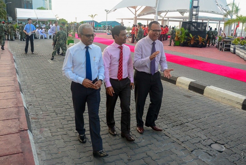 12 ޖެނުއަރީ 2017: އެމްއެންޑީއެފްގެ ކޯސްޓްގާޑަށް އަލަށް ގެނައި ވަޒަން ނާރާ، ފާސްޓް އިންޓަސެޕްޝަން ކްރާފްޓް (އެފްއައިސީ) ހަ އުޅަނދު ހިދުމަތަށް ނެރުމަށް ބޭއްވި ރަސްމިޔާތުގެ ތެރެއިން---ސަން ފޮޓޯ/ މުހައްމަދު އަފްރާހް