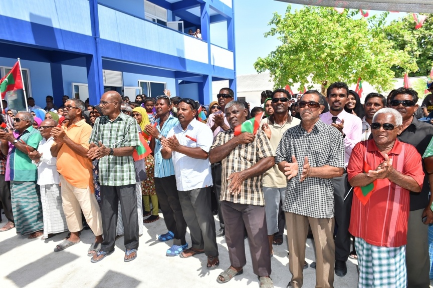 ޖެނުއަރީ 23، 2017: ރައީސް ޔާމީން މ. ދިއްގަރަށް ވަޑައިގެންނެވުން -- ފޮޓޯ/ ރައީސް އޮފީސް