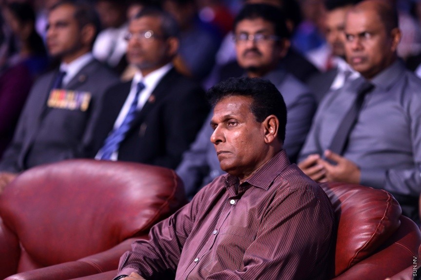ޖެނުއަރީ 26، 2017: އިންޑިއާގެ 68 ވަނަ ޖުމްހޫރީ ދުވަސް ފާހަގަކުރުމަށް ދަރުބާރުގޭގައި ބޭއްވި ރަސްމިއްޔާތުގެ ތެރެއިން: މި ރަސްމިއްޔާތުގައި ދިވެހި ސަރުކާރުގެ އިސްވެރިންނާއި، ރާއްޖޭގައި އުޅޭ އިންޑިއާގެ ރައްޔިތުން ބައިވެރިވި -- ސަން ފޮޓޯ/ ފަޔާޒު މޫސާ