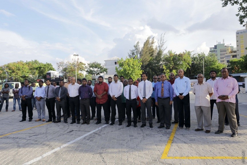 ޖެނުއަރީ 29، 2017:  އަންހެން ޑްރައިވަރުން ހިމެނޭ ގޮތަށް 20 ސައިކަލާއެކު ސައިކަލް ޓެކްސީގެ ހިދުމަތް ރާއްޖޭގައި ފެށުމަށް ކާނިވާ ސަރަހައްދު ބޭއްވި ހަފްލާގެ ތެރެއިން: ސައިލް ޓެކްސީގައި ދަތުރެއް ކޮށްދޭނީ 10 ރުފިޔާއަށް -- ސަން ފޮޓޯ/ ފަޔާޒު މޫސާ