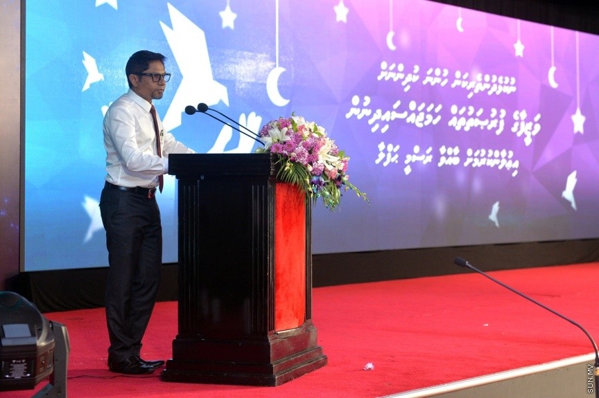 30 ޖެނުވަރީ: ނުކުޅެދުންތެރިކަން ހުންނަ 157 މީހަކަށް ސަރުކާރުގެ 18 ކުންފުންޏަކުން ވަޒީފާ ހަމަޖެއްސުމަށް މިއަދު ދަރުބާރުގޭގައި ބޭއްވި ރަސްމިއްޔާތުގެ ތެރެއިން---ފޮޓޯ/ ރައީސް އޮފީސް