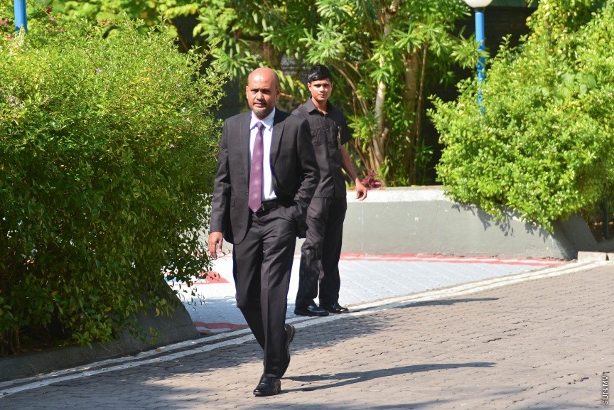 6 ފެބްރުއަރީ 2017: ރައްޔަތުން މަޖިލީސް މި އަހަރަށް ހުޅުވުމަށް ބޭއްވި ފުރަތަމަ ޖަލްސާގައި ރައީސް ޔާމިން ރިޔާސީ ބަޔާން އިއްވާ ދަރުބާރަށް ދައުލަތުގެ އިސްވެރިންނާއި ވަޒީރުންނާއި މަޖިލިސް މެމްބަރުން ވަޑައިގަންނަވަނީ----ސަން ފޮޓޯ/ މުހައްމަދު އަފްރާހް