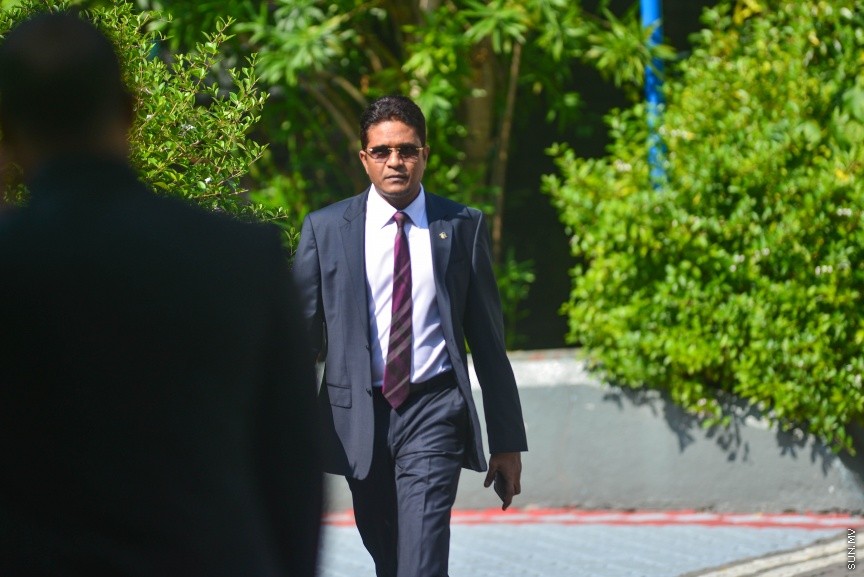 6 ފެބްރުއަރީ 2017: ރައްޔަތުން މަޖިލީސް މި އަހަރަށް ހުޅުވުމަށް ބޭއްވި ފުރަތަމަ ޖަލްސާގައި ރައީސް ޔާމިން ރިޔާސީ ބަޔާން އިއްވާ ދަރުބާރަށް ދައުލަތުގެ އިސްވެރިންނާއި ވަޒީރުންނާއި މަޖިލިސް މެމްބަރުން ވަޑައިގަންނަވަނީ----ސަން ފޮޓޯ/ މުހައްމަދު އަފްރާހް