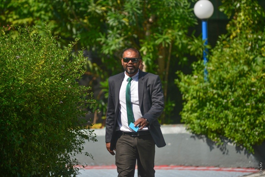 6 ފެބްރުއަރީ 2017: ރައްޔަތުން މަޖިލީސް މި އަހަރައް ހުޅުވުމަށް ބޭއްވި ފުރަތަމަ ޖަލްސާގައި ރައީސް ޔާމިން ރިޔާސީ ބަޔާން އިއްވާ ދަރުބާރަށް ދައުލަތުގެ އިސްވެރިންނާއި ވަޒީރުންނާއި މަޖިލިސް މެމްބަރުން ވަޑައިގަންނަވަނީ----ސަން ފޮޓޯ/ މުހައްމަދު އަފްރާހް