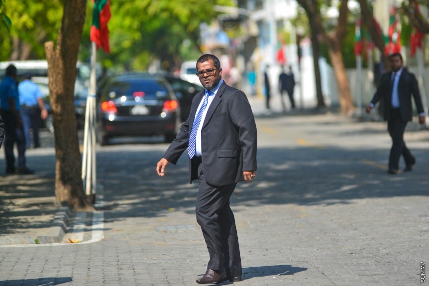 6 ފެބްރުއަރީ 2017: ރައްޔަތުން މަޖިލީސް މި އަހަރަށް ހުޅުވުމަށް ބޭއްވި ފުރަތަމަ ޖަލްސާގައި ރައީސް ޔާމިން ރިޔާސީ ބަޔާން އިއްވާ ދަރުބާރަށް ދައުލަތުގެ އިސްވެރިންނާއި ވަޒީރުންނާއި މަޖިލިސް މެމްބަރުން ވަޑައިގަންނަވަނީ----ސަން ފޮޓޯ/ މުހައްމަދު އަފްރާހް