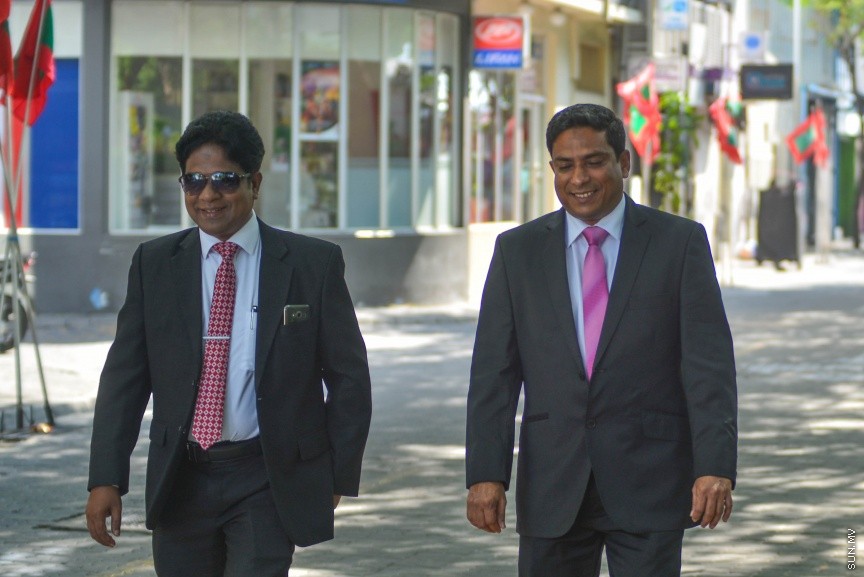 6 ފެބްރުއަރީ 2017: ރައްޔަތުން މަޖިލީސް މި އަހަރަށް ހުޅުވުމަށް ބޭއްވި ފުރަތަމަ ޖަލްސާގައި ރައީސް ޔާމިން ރިޔާސީ ބަޔާން އިއްވާ ދަރުބާރަށް ދައުލަތުގެ އިސްވެރިންނާއި ވަޒީރުންނާއި މަޖިލިސް މެމްބަރުން ވަޑައިގަންނަވަނީ----ސަން ފޮޓޯ/ މުހައްމަދު އަފްރާހް