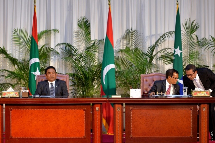 6 ފެބްރުއަރީ 2017: ރައްޔަތުން މަޖިލީސް މި އަހަރަށް ހުޅުވުމަށް ބޭއްވި ފުރަތަމަ ޖަލްސާގައި ރިޔާސީ ބަޔާން އިއްވެވުމަށް ބޭއްވި ދަރުބާރުގެ ތެރެއިން\--- ފޮޓޯ/ ރައީސް އޮފީސް