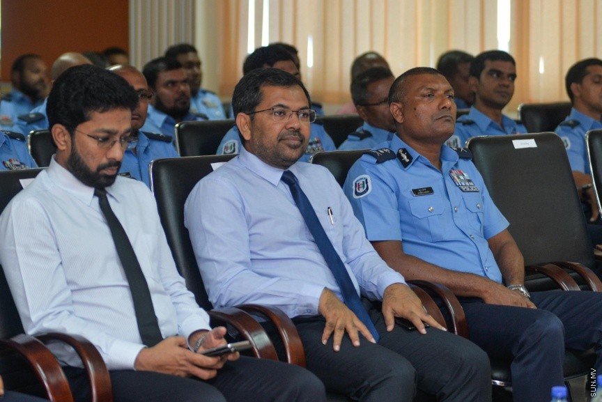 7 ފެބްރުއަރީ 2017: ސެކެކިއުރިޓީ ގާޑުން ތަމްރީުކުރުމަށް އާންމުންނަށް ހުޅުވާލައިގެން  ފުލުހުން ކޯހެއްފެށުމުގެ ގޮތުން ބޭއްވި ރަސްމިއްޔާތުގެ ތެރެއިން---ސަން ފޮޓޯ/ މުހައްމަދު އަފްރާހް