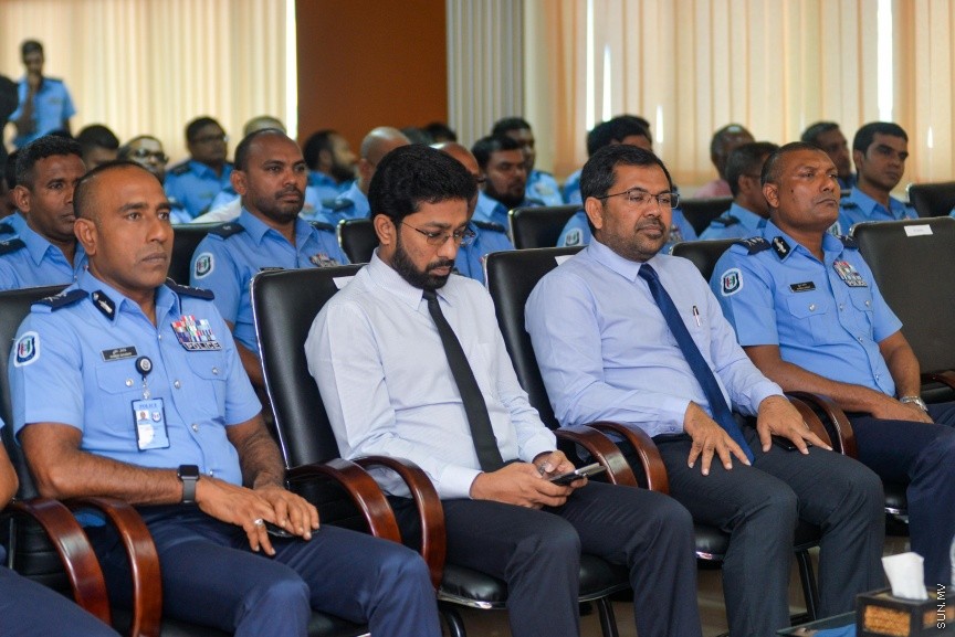 7 ފެބްރުއަރީ 2017: ސެކެކިއުރިޓީ ގާޑުން ތަމްރީުކުރުމަށް އާންމުންނަށް ހުޅުވާލައިގެން  ފުލުހުން ކޯހެއްފެށުމުގެ ގޮތުން ބޭއްވި ރަސްމިއްޔާތުގެ ތެރެއިން---ސަން ފޮޓޯ/ މުހައްމަދު އަފްރާހް