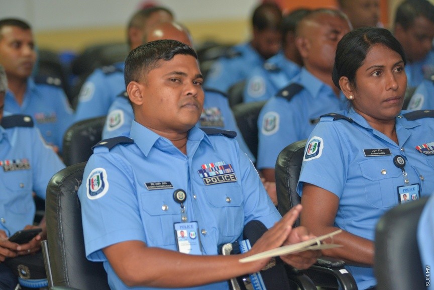7 ފެބްރުއަރީ 2017: ސެކެކިއުރިޓީ ގާޑުން ތަމްރީުކުރުމަށް އާންމުންނަށް ހުޅުވާލައިގެން  ފުލުހުން ކޯހެއްފެށުމުގެ ގޮތުން ބޭއްވި ރަސްމިއްޔާތުގެ ތެރެއިން---ސަން ފޮޓޯ/ މުހައްމަދު އަފްރާހް