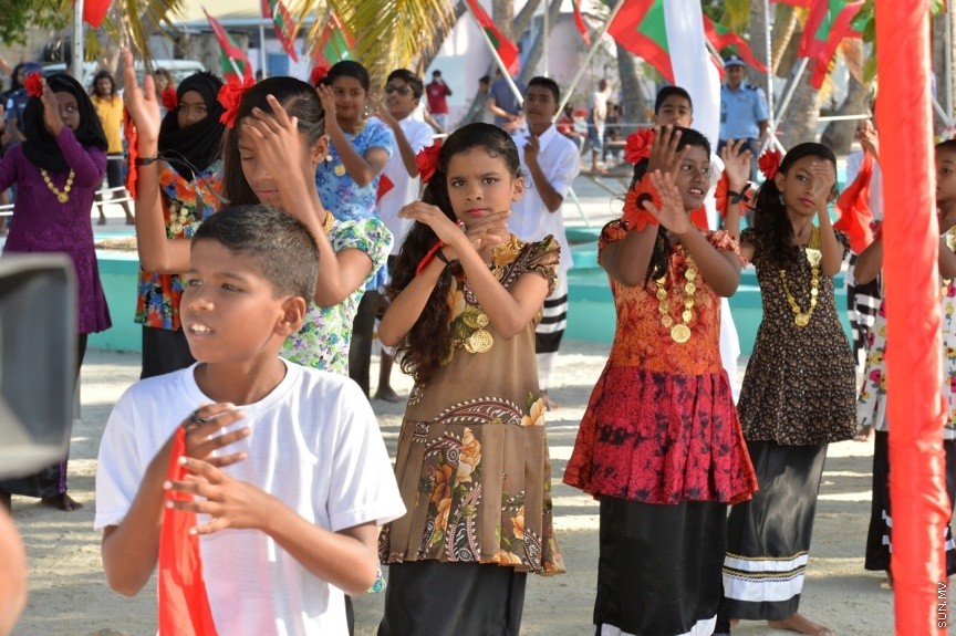 13 ފެބްރުއަރީ 2017: ހިންމަފުށީ ބިން ހިއްކުމުގެ މަޝްރޫޢުގެ ނިމުން ފާހަގަ ކުރުން--- ފޮޓޯ/ ރައީސް އޮފީސް