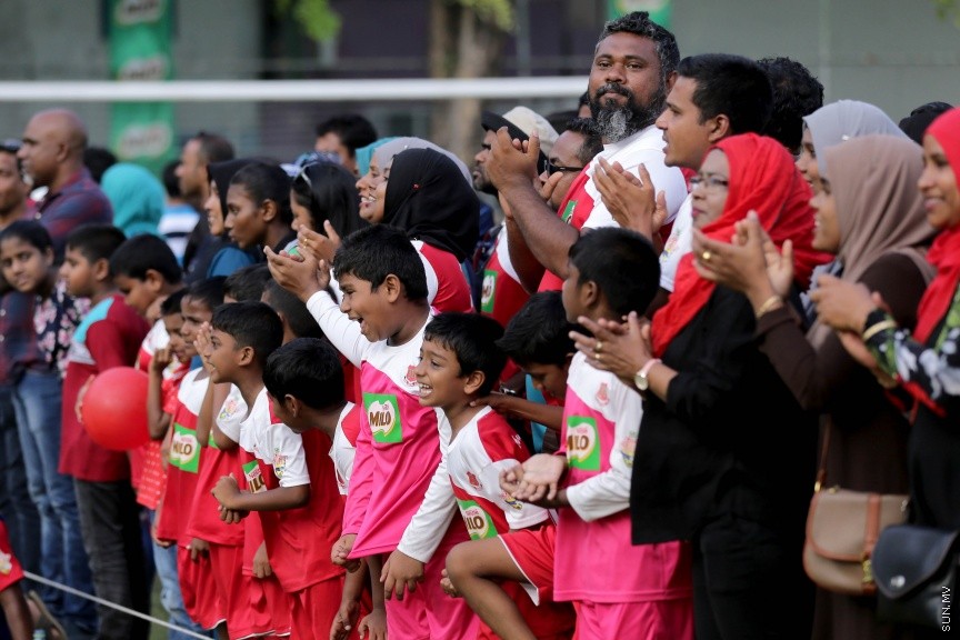 ފެބްރުއަރީ 17، 2017: ސޮކަ ވެޓަރަންސް އެސޯސިއޭޝަން އޮފް މޯލްޑިވްސް އިން އިންތިޒާމްކޮށްގެން ކުރިއަށް ގެންދާ މައިލޯ ކިޑްސް ފިއެސްޓާ ފުޓްބޯލް މުބާރާތުގެ ތެރެއިން -- ސަން ފޮޓޯ/ ފަޔާޒު މޫސާ