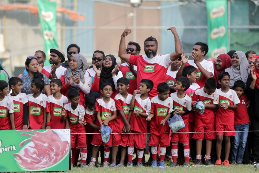 ފެބްރުއަރީ 17، 2017: ސޮކަ ވެޓަރަންސް އެސޯސިއޭޝަން އޮފް މޯލްޑިވްސް އިން އިންތިޒާމްކޮށްގެން ކުރިއަށް ގެންދާ މައިލޯ ކިޑްސް ފިއެސްޓާ ފުޓްބޯލް މުބާރާތުގެ ތެރެއިން -- ސަން ފޮޓޯ/ ފަޔާޒު މޫސާ