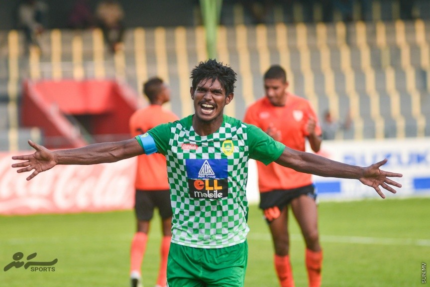 24 ފެބްރުއަރީ: މާލޭ ލީގުގެ ފުރަތަމަ މެޗުގައި ކްލަބު އީގަލްސް އާއި މާޒިޔާ ސްޕޯޓްސް އެންޑް ރެކްރިއޭޝަން ބައްދަލު ކުރި މެޗުގެ ތެރެއިން: 1- 0 ގެ ނަތީޖާ އަކުން އެ މެޗު ކާމިޔާބް ކުރީ މާޒިޔާ---ސަން ފޮޓޯ/ މުހައްމަދު އަފްރާހް