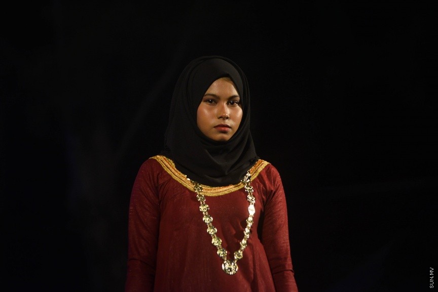 27 ފެބްރުއަރީ 2017: ހީވާގި ކަނބަލުން އެކްސްޕޯގެ ތެރެއިން މިރޭ ކުރިޔަށްދިއަ މިއުޒިކް ޝޯ---ސަން ފޮޓޯ/ މުހައްމަދު އަފްރާހް