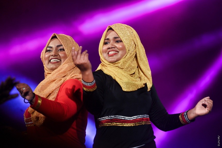 27 ފެބްރުއަރީ 2017: ހީވާގި ކަނބަލުން އެކްސްޕޯގެ ތެރެއިން މިރޭ ކުރިޔަށްދިއަ މިއުޒިކް ޝޯ---ސަން ފޮޓޯ/ މުހައްމަދު އަފްރާހް