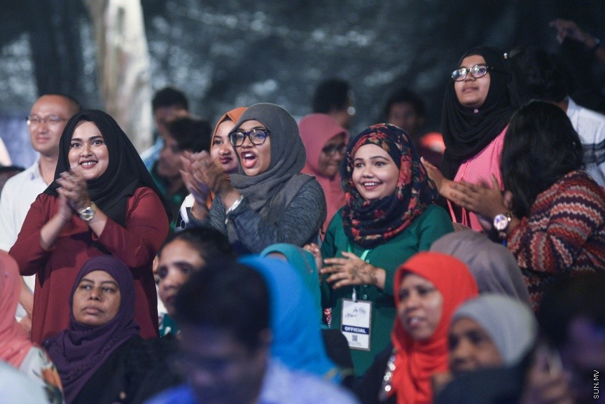 27 ފެބްރުއަރީ 2017: ހީވާގި ކަނބަލުން އެކްސްޕޯގެ ތެރެއިން މިރޭ ކުރިޔަށްދިއަ މިއުޒިކް ޝޯ---ސަން ފޮޓޯ/ މުހައްމަދު އަފްރާހް