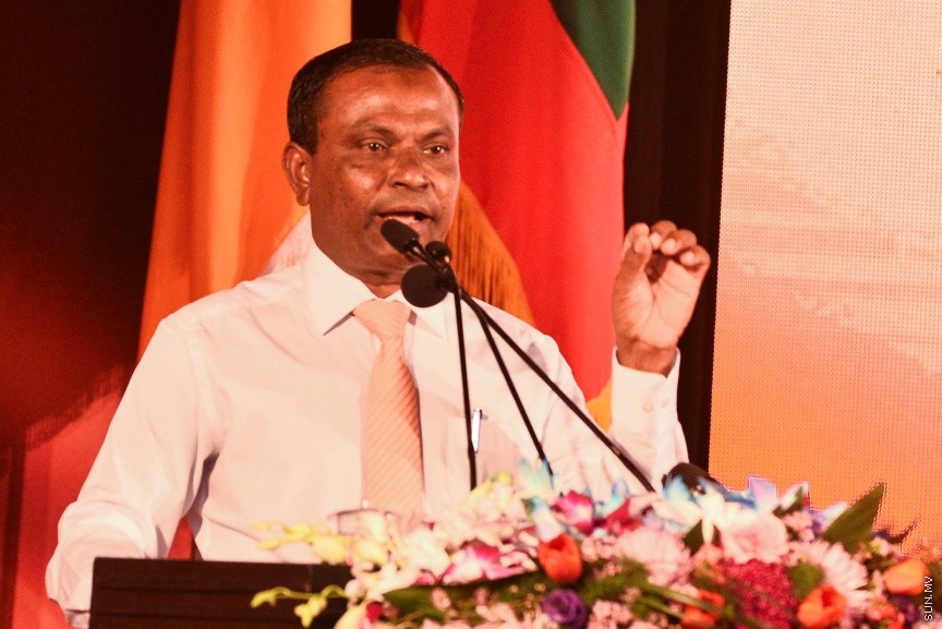 05 މާޗް 2017: އެމްޑީއޭގެ ފަރާތުން ލޯކަލް ކައުންސިލް އިންތިހާބަށް ކުރިމަތިލާ ކެނޑިޑޭޓުން ތައާރަފް ކުރުމަށް މިރޭ ދަރުބާރުގޭގައި ބޭއްވި ޖަލްސާގެ ތެރެއިން --- ސަންފޮޓޯ/ މުހައްމަދު އަފްރާހް