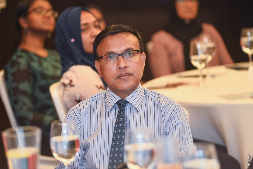  07 މާޗް 2017: ޓީޗަރުން އިނގިރޭސި ފެންވަރު މަތިކުރުމުގެ ތަމްރީނު ޕްރޮގުރާމް ފެށުމަށް މިއަދު ހޮޓެލްޖެންގައި ބޭއްވި ރަސްމިއްޔާތުގެ ތެރެއިން---ސަން ފޮޓޯ/ މުހައްމަދު އަފްރާހް