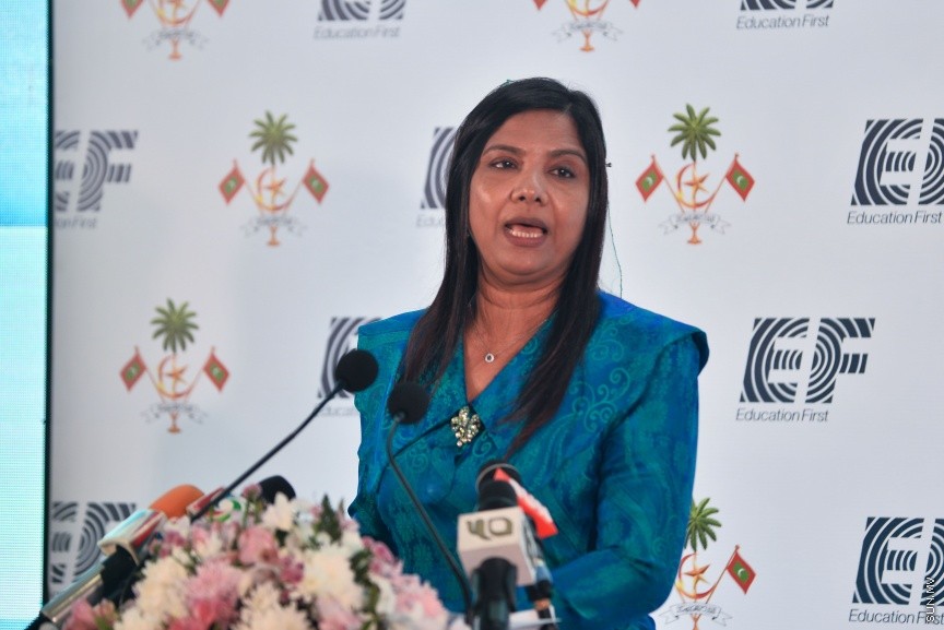  07 މާޗް 2017: ޓީޗަރުން އިނގިރޭސި ފެންވަރު މަތިކުރުމުގެ ތަމްރީނު ޕްރޮގުރާމް ފެށުމަށް މިއަދު ހޮޓެލްޖެންގައި ބޭއްވި ރަސްމިއްޔާތުގެ ތެރެއިން---ސަން ފޮޓޯ/ މުހައްމަދު އަފްރާހް