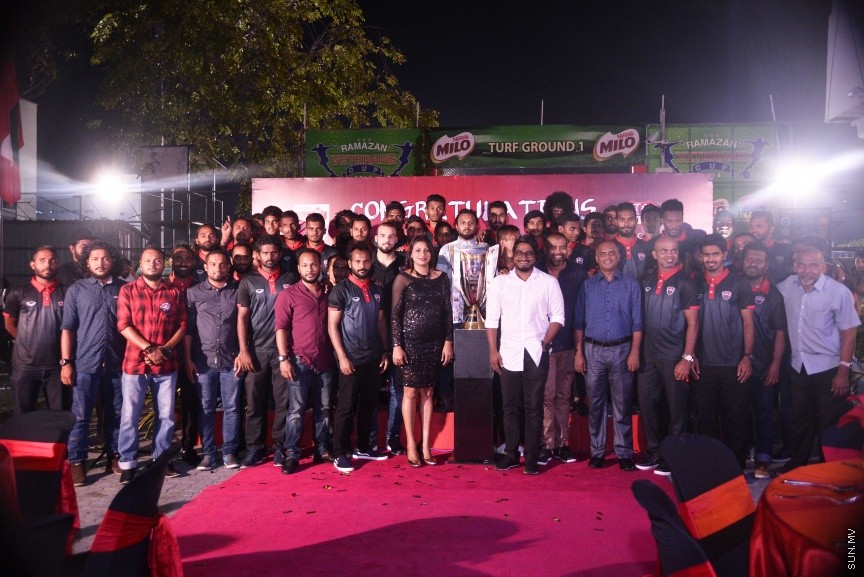 މާޗް 7، 2017: ޝެއިޚް ކަމާލް އިންޓަނޭޝަނަލް ކްލަބު ކަޕް ޓީސީއިން ކާމިޔާބު ކުރުމާ ގުޅިގެން އެފްއޭމް ކުރިމަތީގައި އެ އިދާރާއިން އިންތިޒާމް ކޮށްގެން ބޭއްވި ހާއްސަ ހަފްލާގެ ތެރެއިން  -- ސަން ފޮޓޯ/ ފަޔާޒު މޫސާ