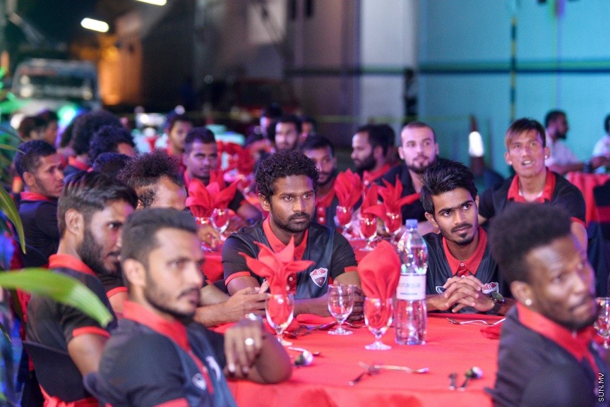 މާޗް 7، 2017: ޝެއިޚް ކަމާލް އިންޓަނޭޝަނަލް ކްލަބު ކަޕް ޓީސީއިން ކާމިޔާބު ކުރުމާ ގުޅިގެން އެފްއޭމް ކުރިމަތީގައި އެ އިދާރާއިން އިންތިޒާމް ކޮށްގެން ބޭއްވި ހާއްސަ ހަފްލާގެ ތެރެއިން  -- ސަން ފޮޓޯ/ ފަޔާޒު މޫސާ