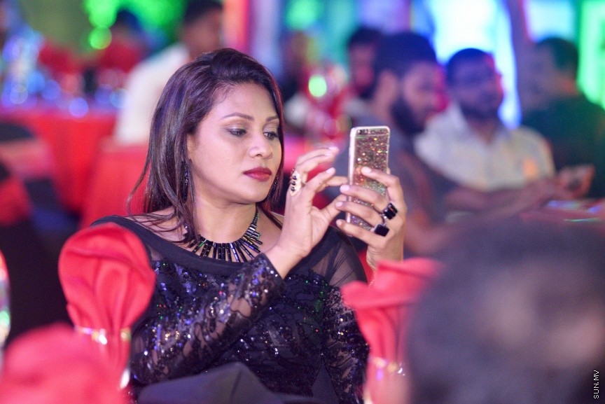 މާޗް 7، 2017: ޝެއިޚް ކަމާލް އިންޓަނޭޝަނަލް ކްލަބު ކަޕް ޓީސީއިން ކާމިޔާބު ކުރުމާ ގުޅިގެން އެފްއޭމް ކުރިމަތީގައި އެ އިދާރާއިން އިންތިޒާމް ކޮށްގެން ބޭއްވި ހާއްސަ ހަފްލާގެ ތެރެއިން  -- ސަން ފޮޓޯ/ ފަޔާޒު މޫސާ