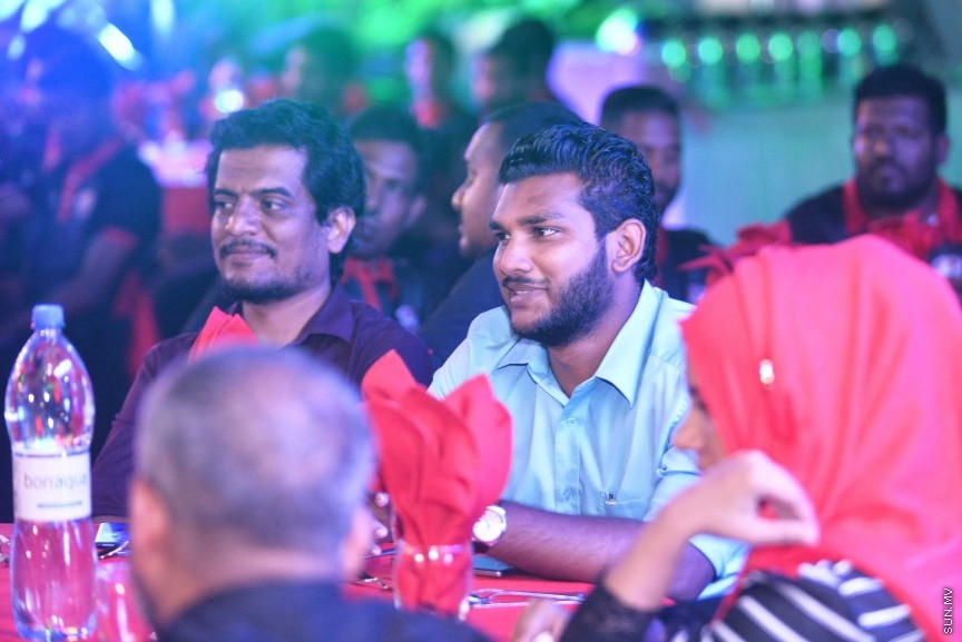 މާޗް 7، 2017: ޝެއިޚް ކަމާލް އިންޓަނޭޝަނަލް ކްލަބު ކަޕް ޓީސީއިން ކާމިޔާބު ކުރުމާ ގުޅިގެން އެފްއޭމް ކުރިމަތީގައި އެ އިދާރާއިން އިންތިޒާމް ކޮށްގެން ބޭއްވި ހާއްސަ ހަފްލާގެ ތެރެއިން  -- ސަން ފޮޓޯ/ ފަޔާޒު މޫސާ