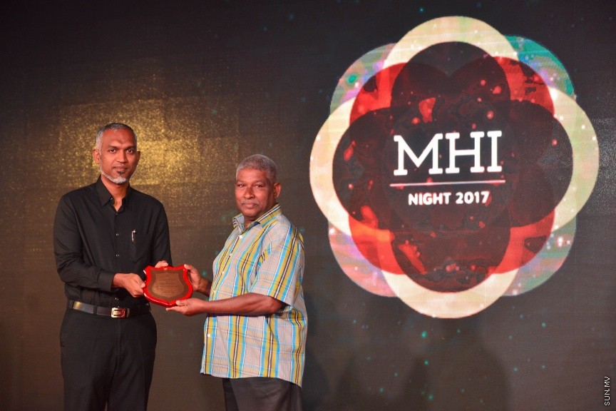 10 މާޗް 2017: ހައުސިން މިނިސްޓަރީގެ ސްޓާފް ނައިޓްގެތެރެއިން--- ސަން ފޮޓޯ/ މުހައްމަދު އަފްރާހް