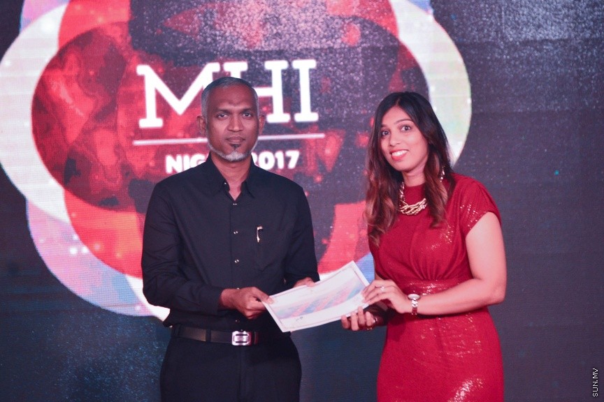 10 މާޗް 2017: ހައުސިން މިނިސްޓަރީގެ ސްޓާފް ނައިޓްގެތެރެއިން--- ސަން ފޮޓޯ/ މުހައްމަދު އަފްރާހް
