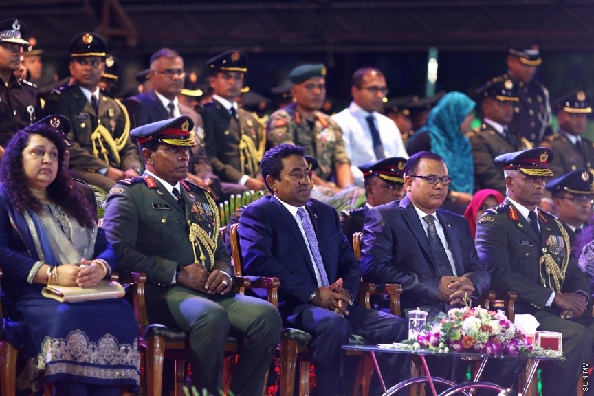 މާޗް 21، 2017: ސިފައިންގެ 12ވަނަ ހެވިކަމުގެ މުބާރަތް ނިންމުމުގެ ގޮތުން ކަޅުތުއްކަލާ ކޮށީގައި ބޭއްވި ރަސްމިއްޔާތުގެ ތެރެއިން -- ސަން ފޮޓޯ/ ފަޔާޒު މޫސާ