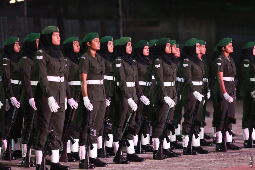 މާޗް 21، 2017: ސިފައިންގެ 12ވަނަ ހެވިކަމުގެ މުބާރަތް ނިންމުމުގެ ގޮތުން ކަޅުތުއްކަލާ ކޮށީގައި ބޭއްވި ރަސްމިއްޔާތުގެ ތެރެއިން -- ސަން ފޮޓޯ/ ފަޔާޒު މޫސާ