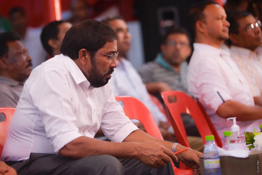 23 މާޗް 2017: ޖުމްހޫރީ ޕާޓީ އިން މިރޭ މ.ކުނޫޒުގައި ބޭއްވި ޖަލްސާގެ ތެރެއިން: މި ޖަލްސާގައި ޖުމްހޫރީޕާޓީ އާއި ސަރުކާރާ އިދިކޮޅު ގިނަ ބަޔަކު ވަނީ ބައިވެރިވެފަ---ސަން ފޮޓޯ/ މުހައްމަދު އަފްރާހް