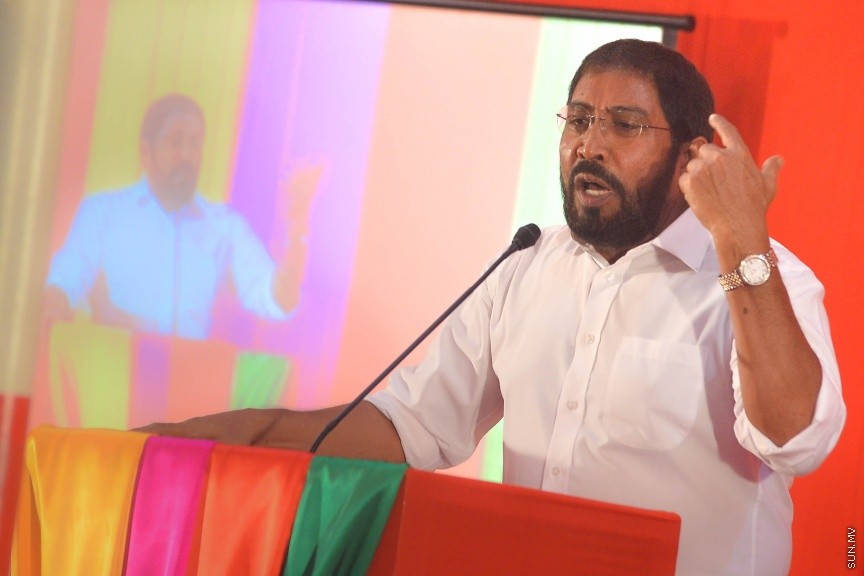 24 މާޗް 2017: ސަރުކާރާ އިދިކޮޅު ޕާޓީތައް ގުޅިގެން ޖޭޕީގެ މައި ޖަގަހަ، މ. ކުނޫޒު ގައި ބޭއްވި ޖަލްސާގެ ތެރެއިން---ސަން ފޮޓޯ/ މުހައްމަދު އަފްރާހް 